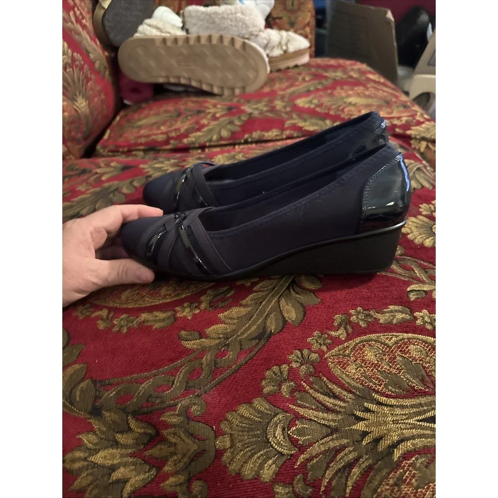 Cliffs By White Mountain Patent Leather Slip On Wedge Pumps Black Size 9M